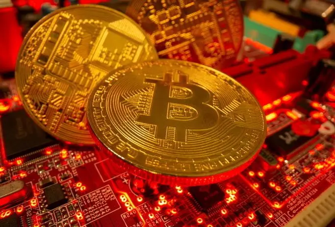 比特币（BTC）可能回调至11.8万美元，但期货市场的调整预示回升不会持续太久